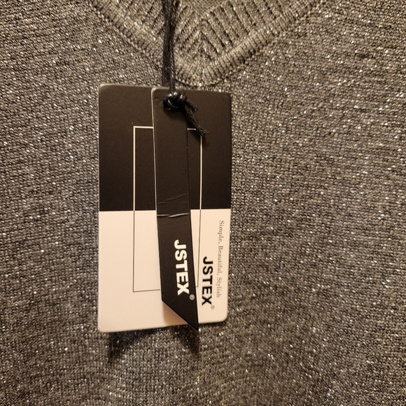 NWT Silver Sweater - Picture 4 of 8